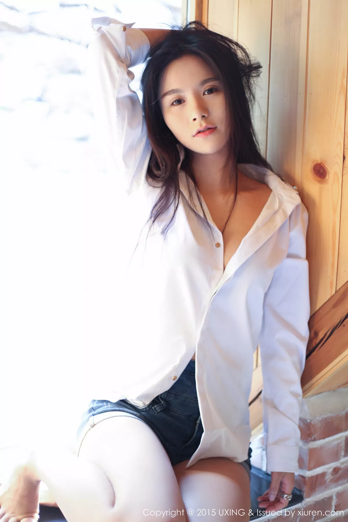 秀人集.com_[UXING优星馆]Vol.015_嫩模王欣然牛仔裤加白衬衫秀完美身材清爽迷人写真55P