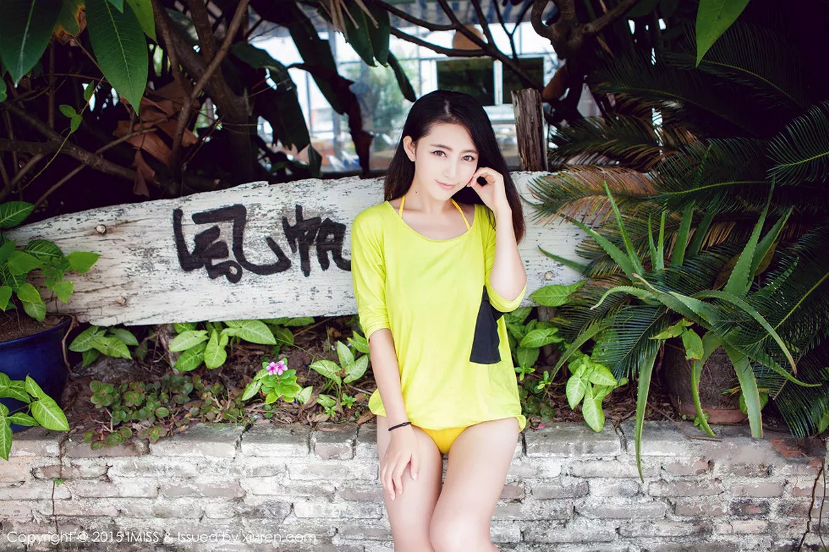 秀人集.com_[IMISS爱蜜社]Vol.017_嫩模夏茉GIGI黄色连体泳装木瓜奶极致诱惑写真64P