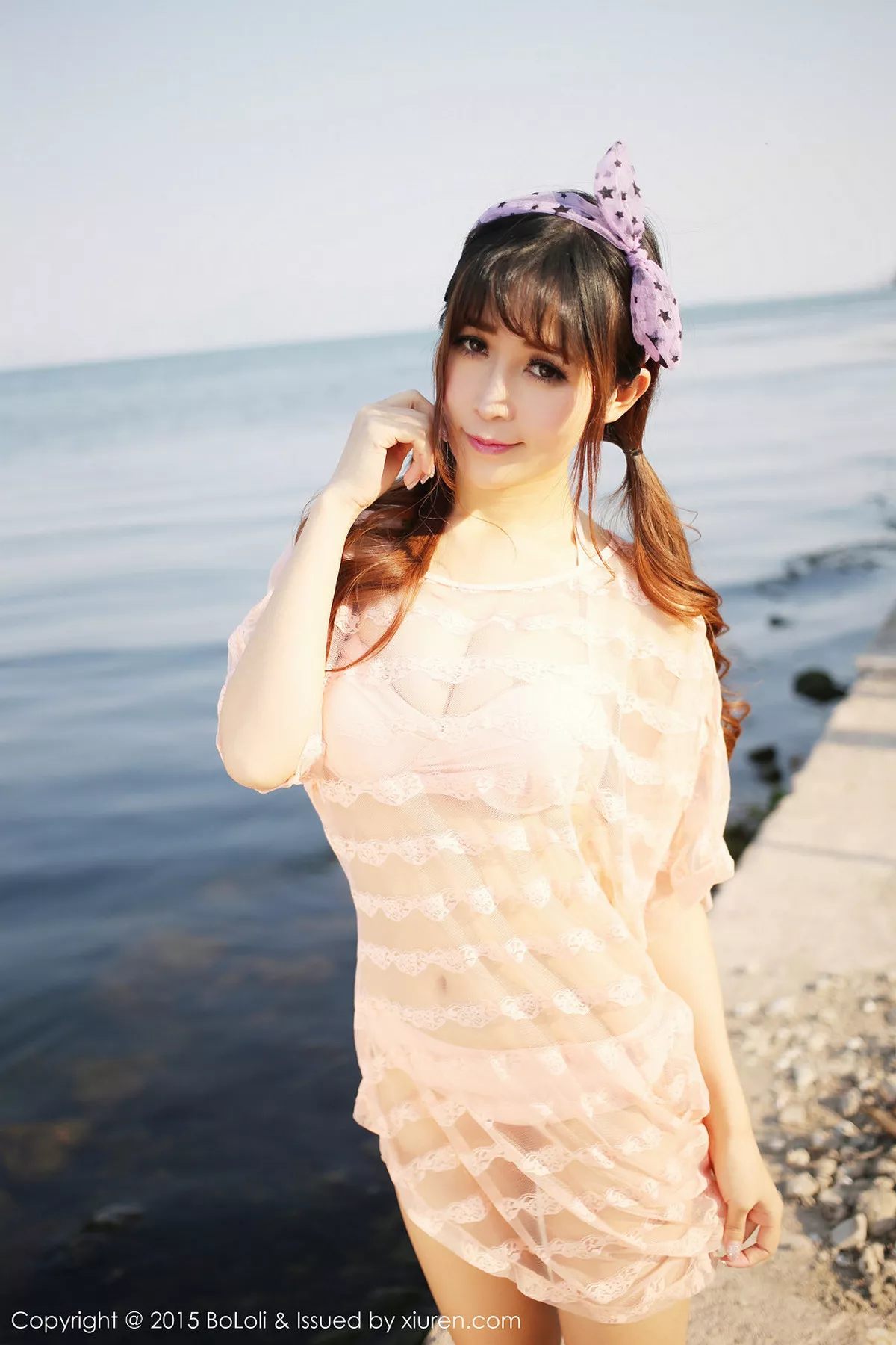 秀人集.com_[BoLoli波萝社]Vol.010_巨乳嫩模张优ayoyo大理旅拍白色蕾丝内衣豪乳写真40P