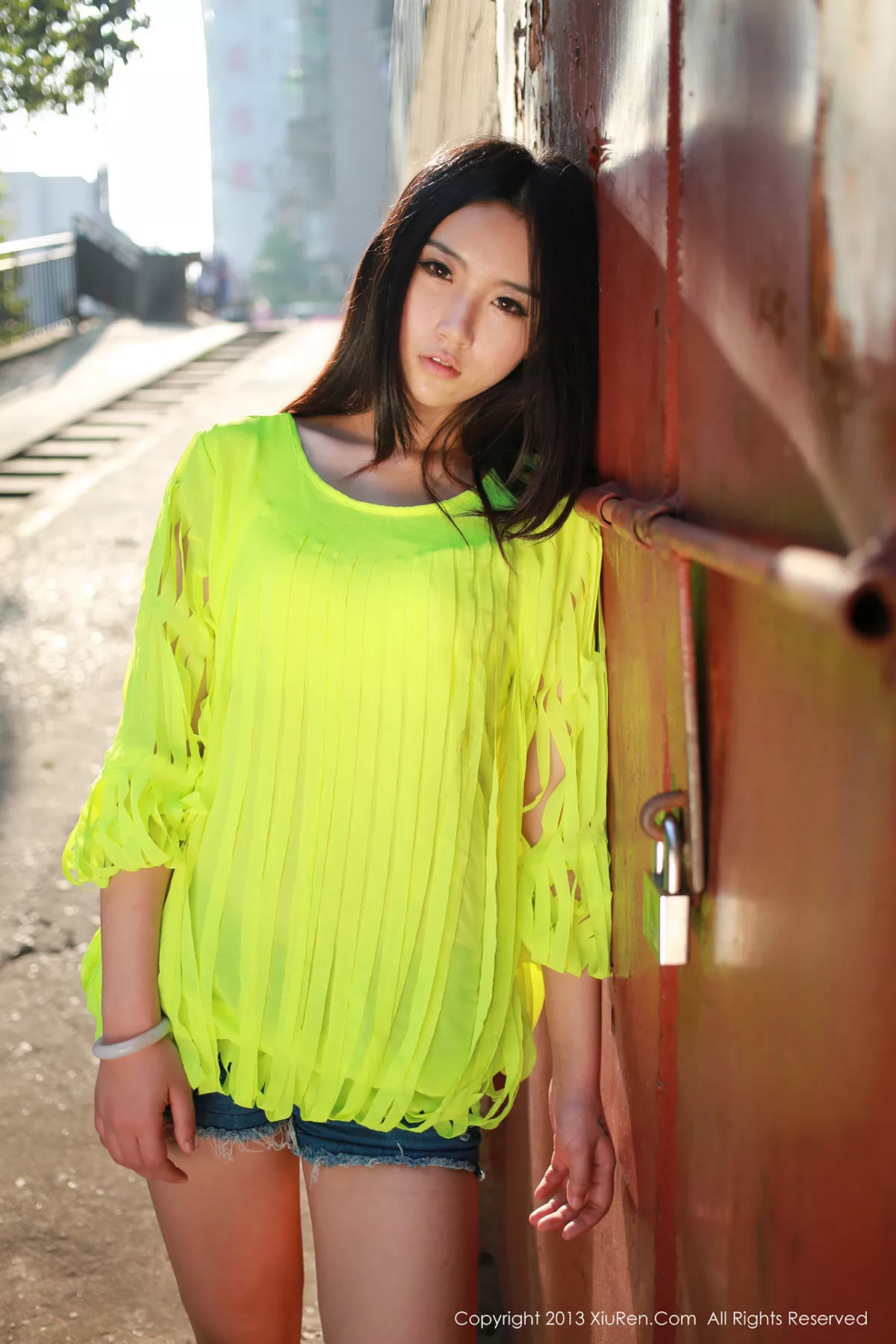 秀人集.com_[XiuRen秀人网]No.017_美媛女神MOON嘉依居家私房超级豪乳诱惑写真80P