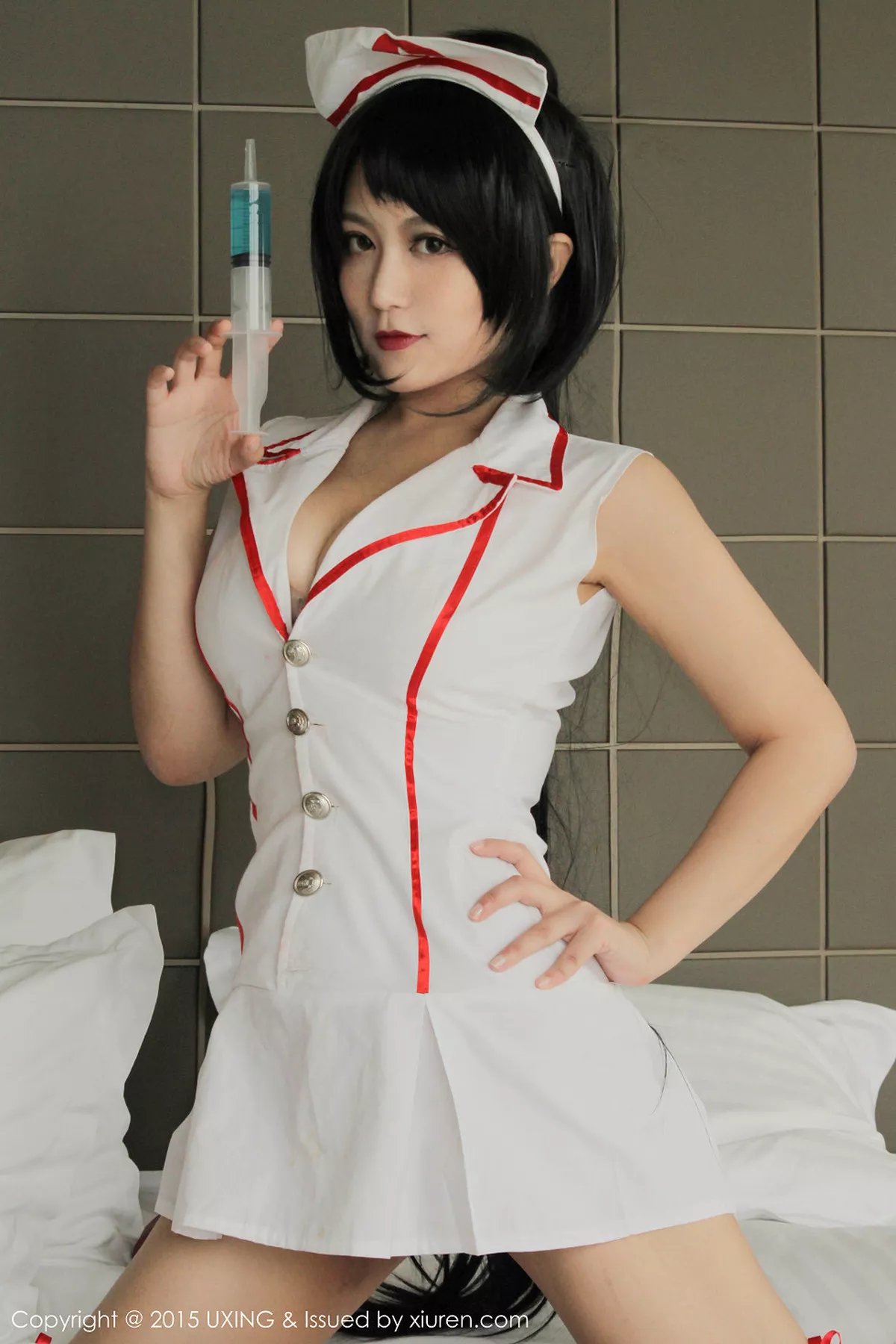 秀人集.com_[UXING优星馆]Vol.016_嫩模莲漪lenne丰满迷人的打针护士诱惑撩人写真51P