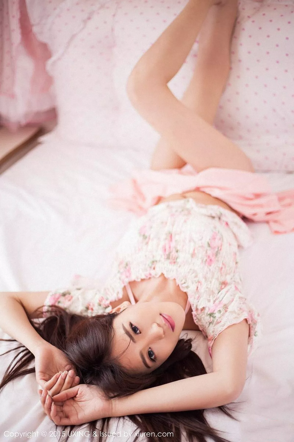 秀人集.com_[UXING优星馆]Vol.004_新人嫩模颜允允居家私房性感内衣豪乳诱惑写真80P