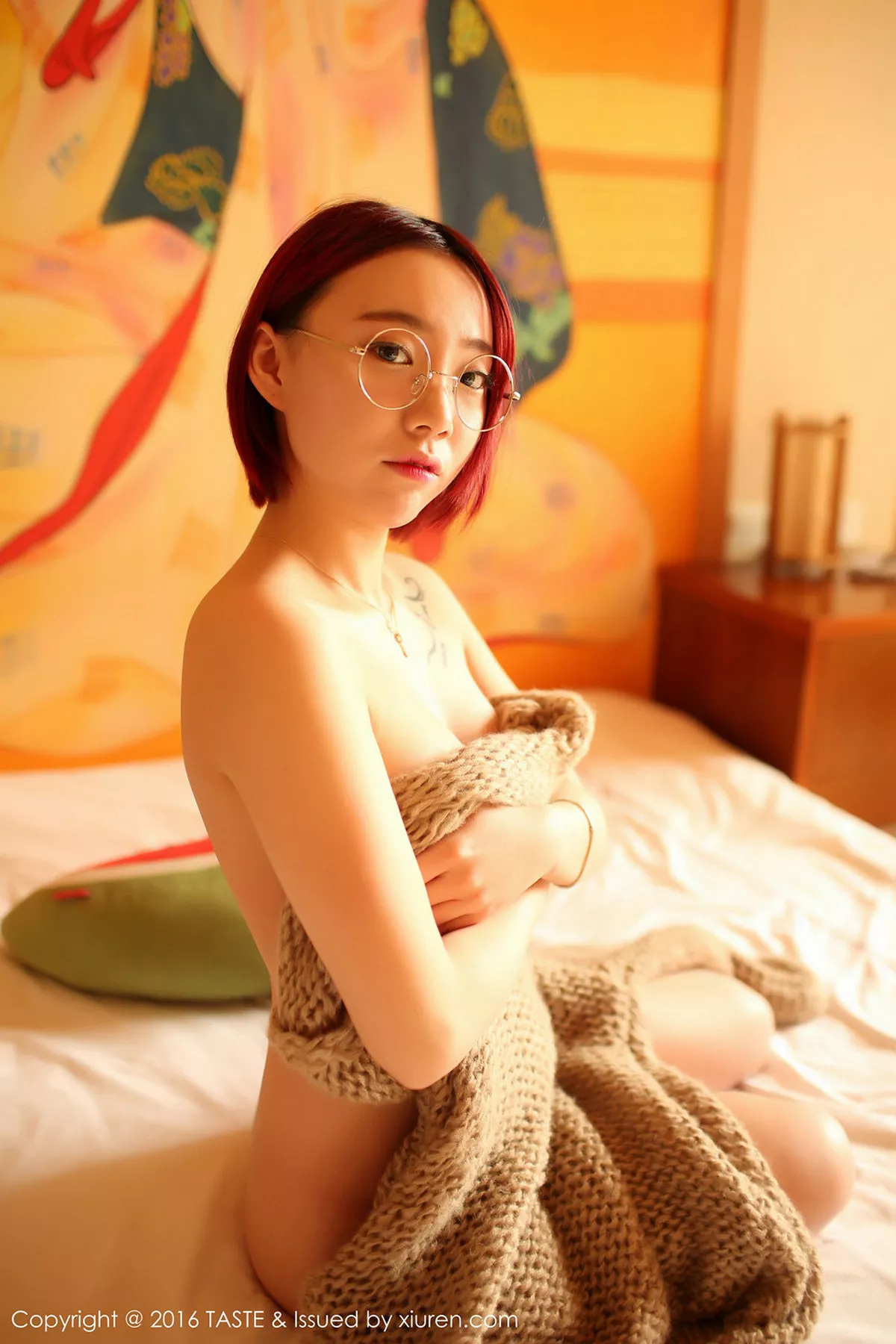 秀人集.com_[Taste顽味生活]Vol.001_嫩模小泽空Moves居家私房半露美胸性感美背迷人写真51P