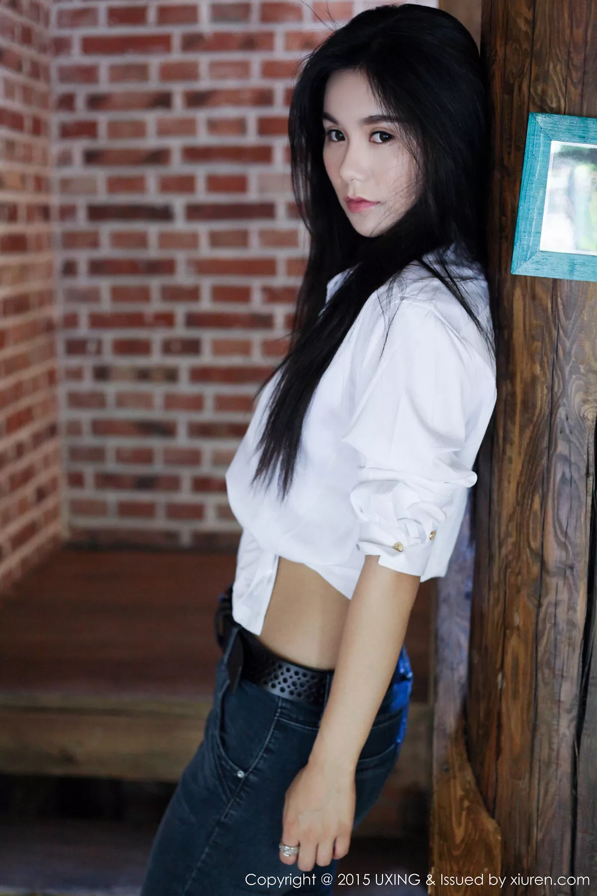 秀人集.com_[UXING优星馆]Vol.015_嫩模王欣然牛仔裤加白衬衫秀完美身材清爽迷人写真55P