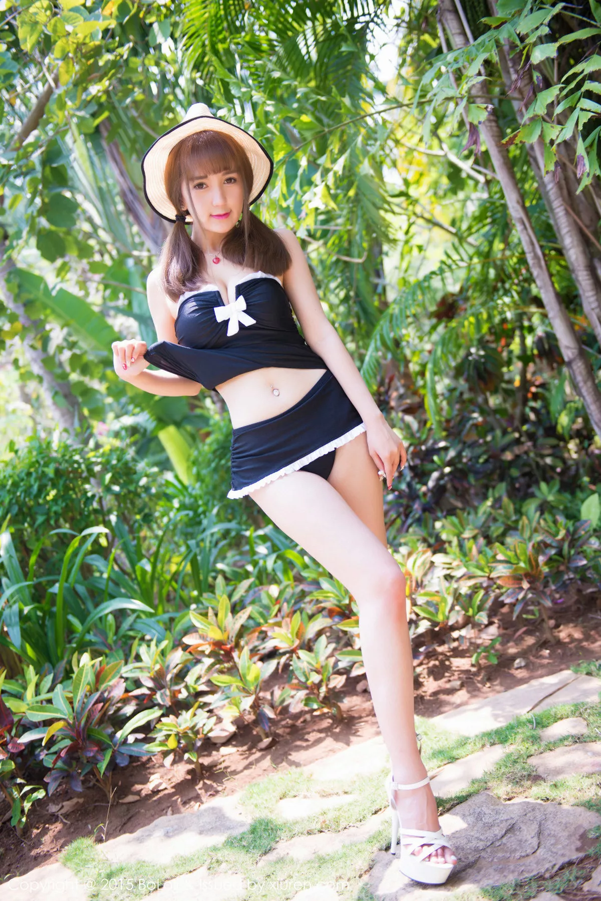 秀人集.com_[BoLoli波萝社]Vol.020_嫩模Monkey_小潘鼠三亚旅拍低胸内衣豪乳迷人写真68P