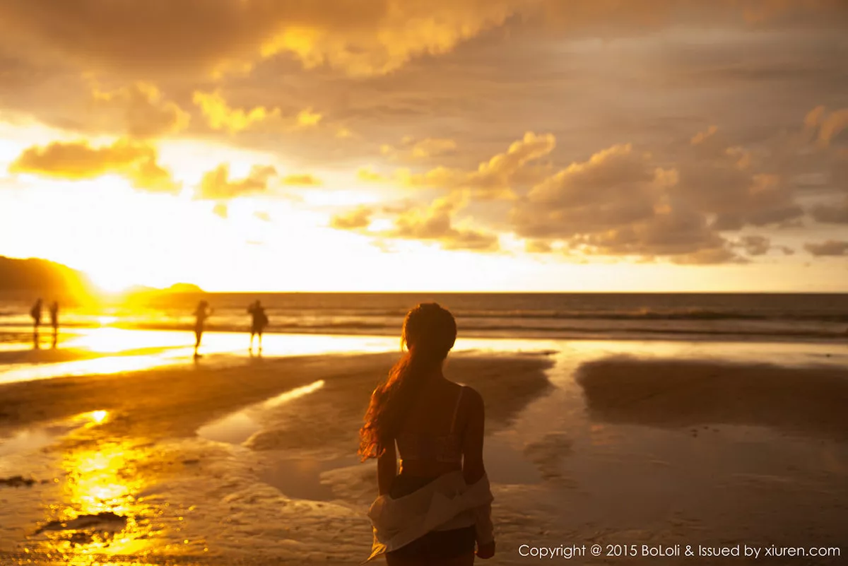 秀人集.com_[BoLoli波萝社]Vol.001_嫩模柳侑绮sevenbaby童颜巨乳性感系列生活写真秀94P