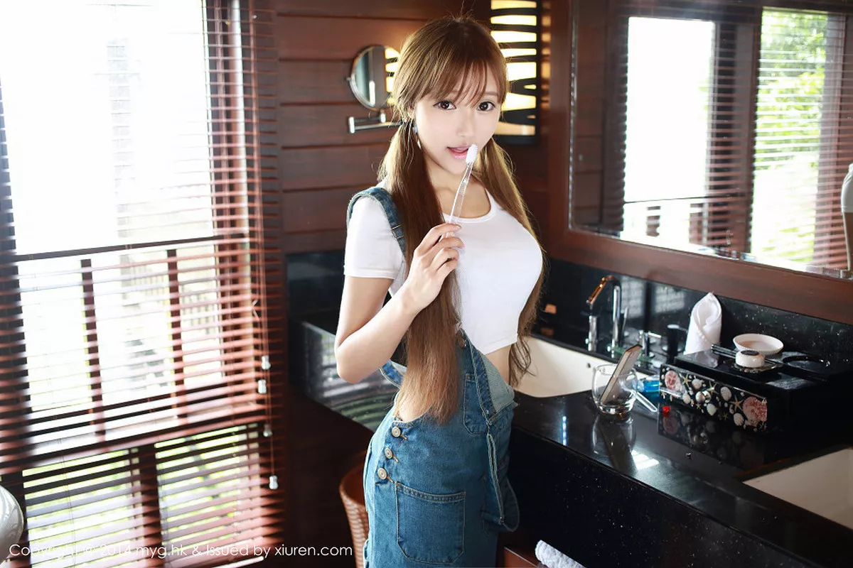 秀人集.com_[MyGirl美媛馆]Vol.008_嫩模女神王馨瑶yanni三亚旅拍完美身材性感写真156P