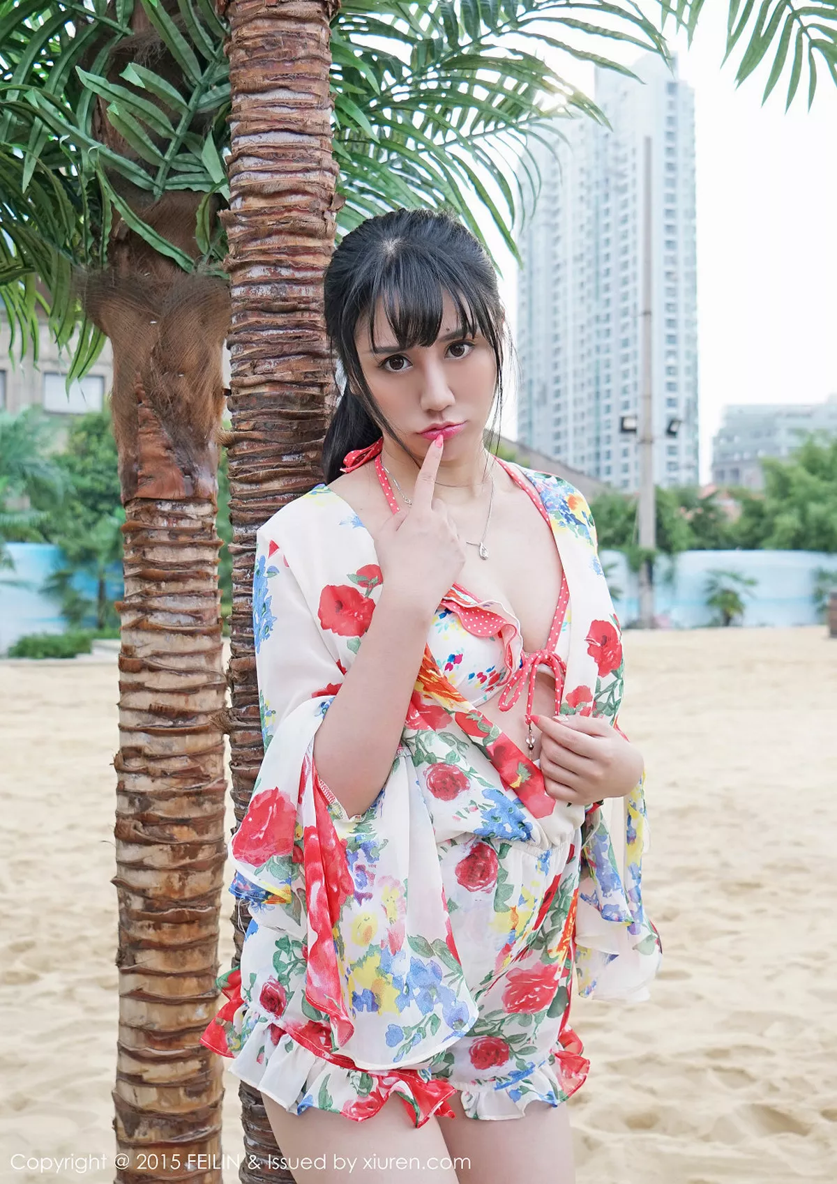 秀人集.com_[FeiLin嗲囡囡]Vol.005_嫩模杨晓青儿沙滩上的网球女郎性感内衣写真42P