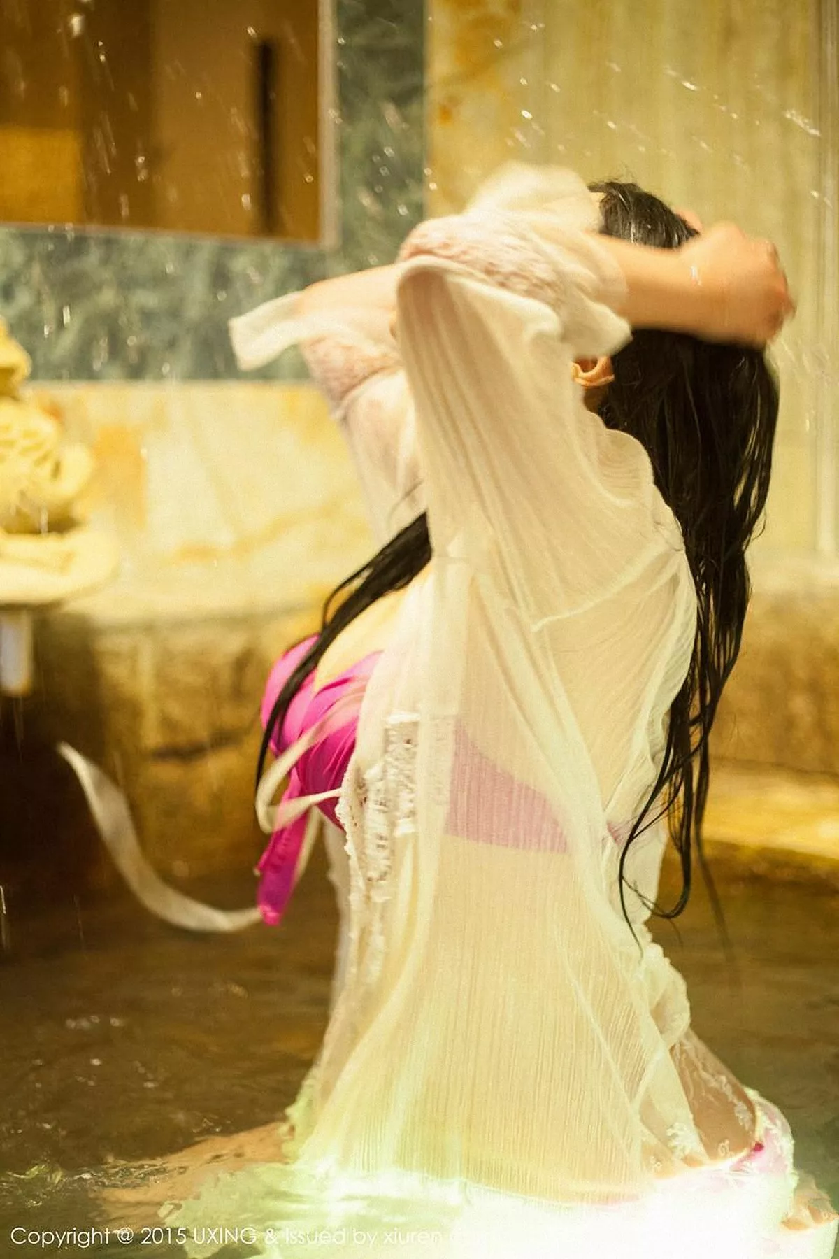 秀人集.com_[UXING优星馆]Vol.006_嫩模莲漪lenne红色内裤性感翘臀低胸内衣秀豪乳55P