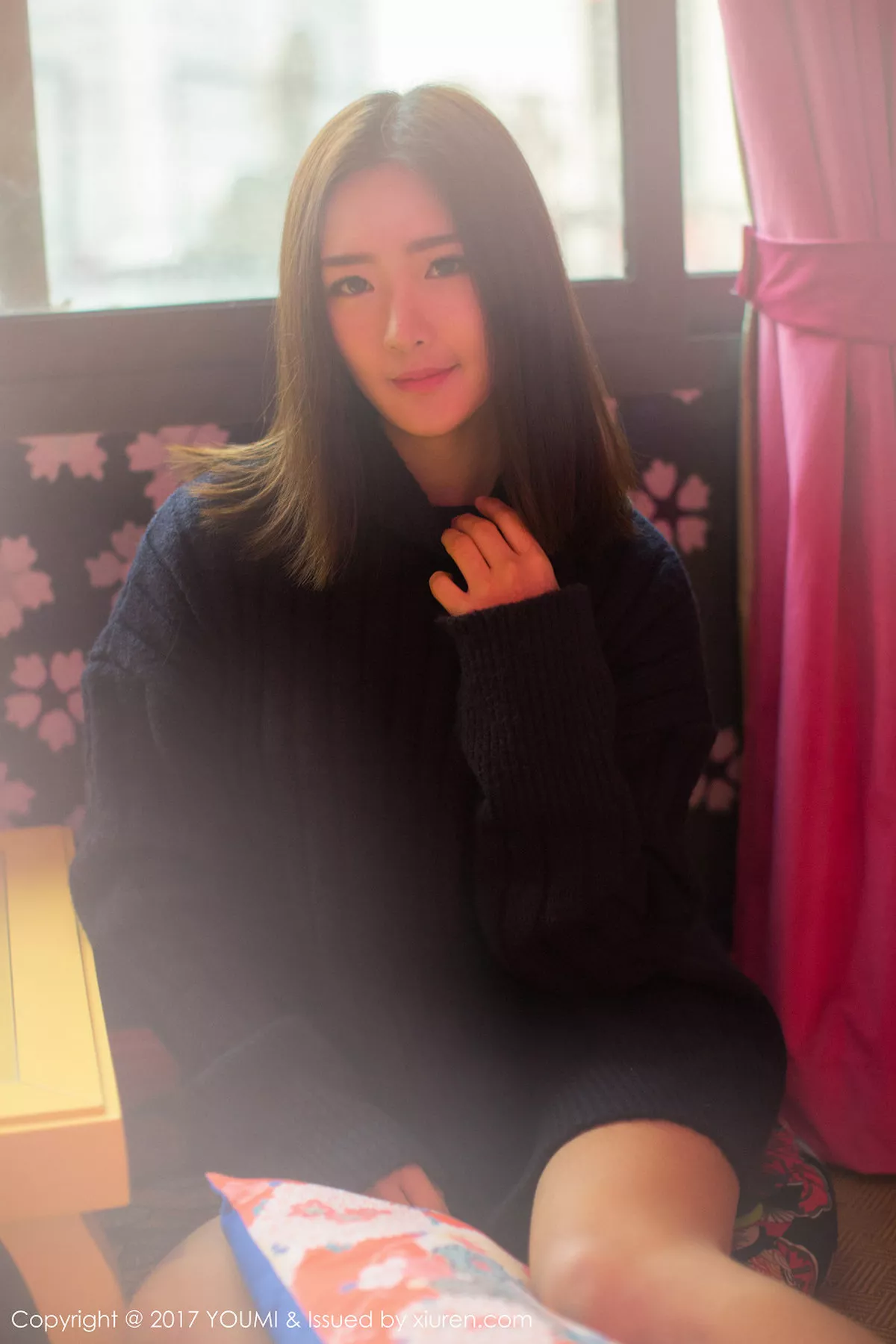 秀人集.com_[YouMi尤蜜荟]Vol.033_嫩模周琰琳LIN居家私房白色内衣秀完美身材迷情诱惑写真50P