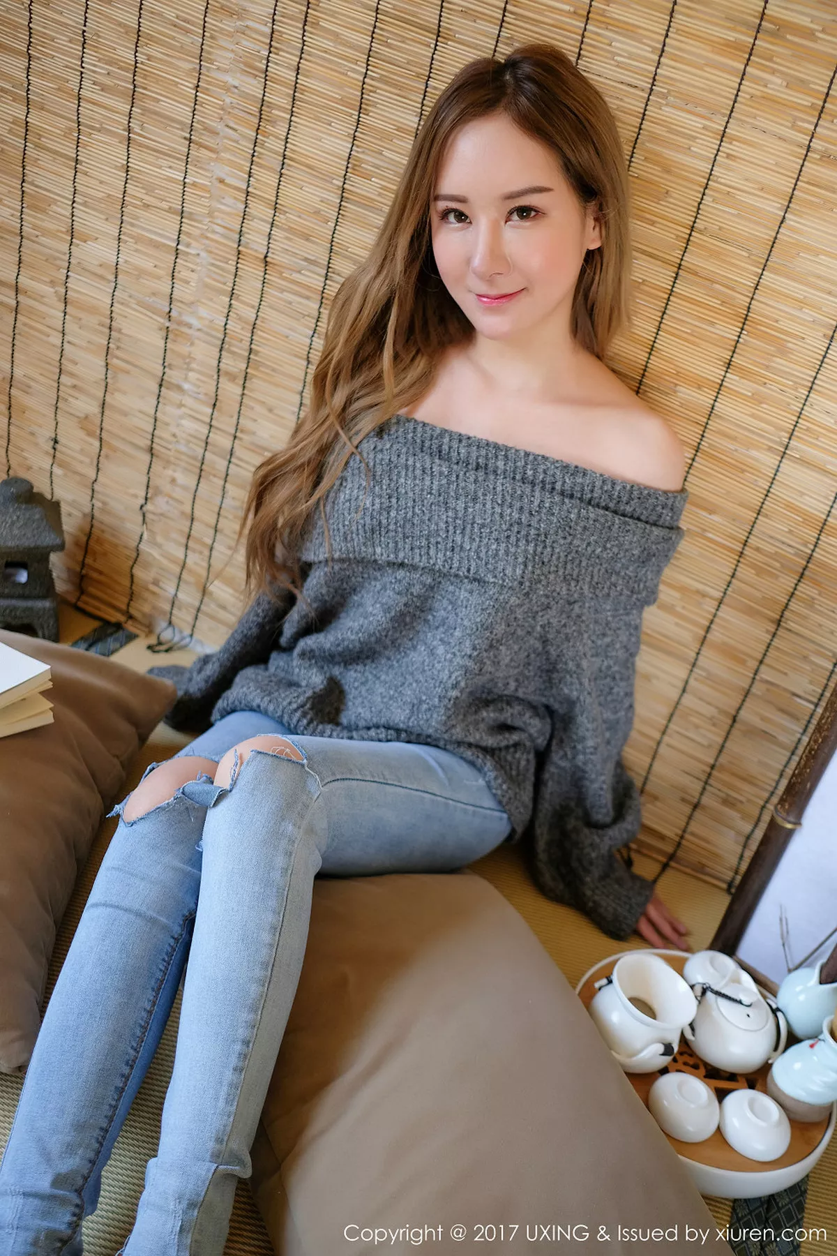 秀人集.com_[UXING优星馆]Vol.047_新人妹子高SIR白色蕾丝情趣内衣秀完美身材娇羞迷人写真47P