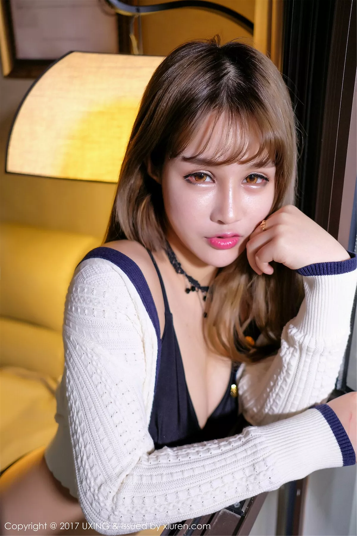 秀人集.com_[UXING优星馆]Vol.049_优星馆最新模特合集豆豆和她的朋友合集系列性感内衣写真58P