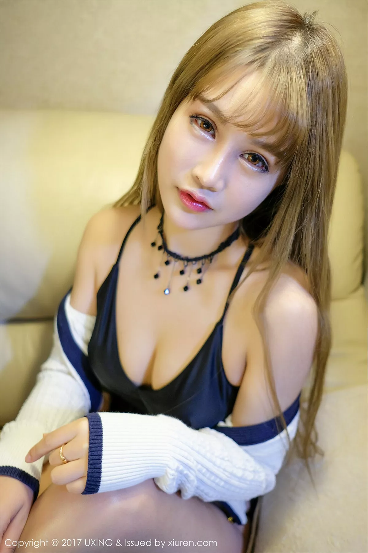 秀人集.com_[UXING优星馆]Vol.049_优星馆最新模特合集豆豆和她的朋友合集系列性感内衣写真58P