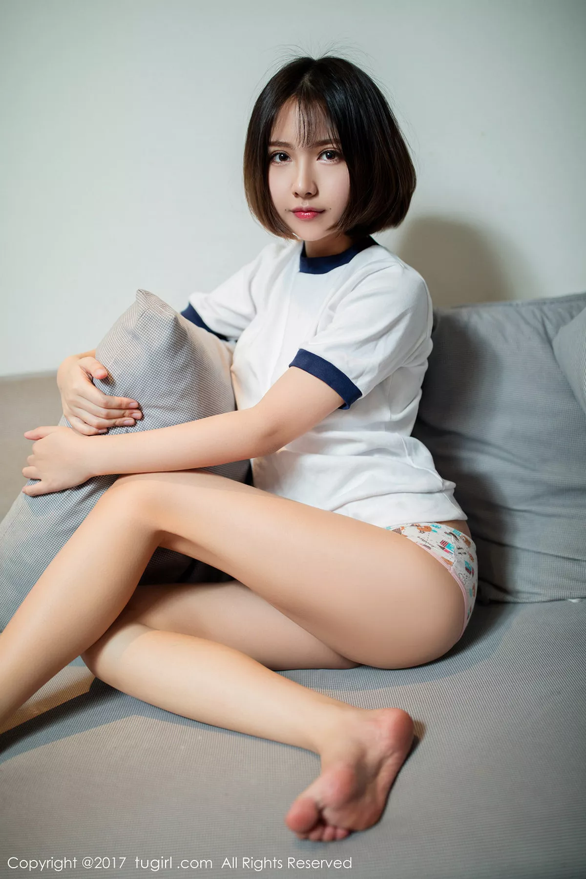 秀人集.com_[XiuRen秀人网]No.736_童颜巨乳萝莉小魔女奈奈居家美少女撩衣秀半球诱惑写真41P