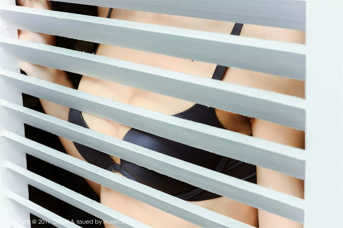 秀人集.com_[DKGirl御女郎]Vol.024_完美女神蔡乐儿性感内衣秀完美曲线傲人美乳诱惑写真52P