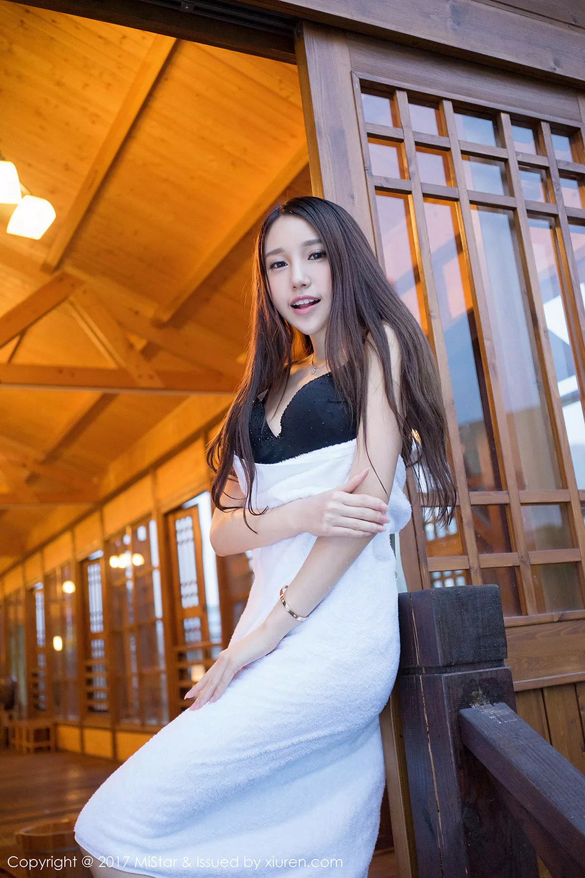 秀人集.com_[MiStar魅妍社]Vol.173_气质女神刘奕宁Lynn丽江旅拍黑色比基尼秀白嫩肌肤性感写真56P