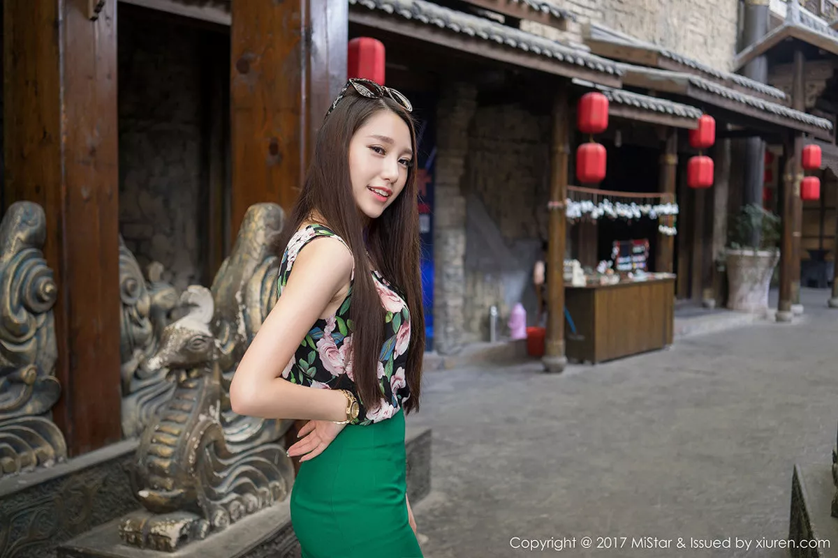 秀人集.com_[MiStar魅妍社]Vol.173_气质女神刘奕宁Lynn丽江旅拍黑色比基尼秀白嫩肌肤性感写真56P