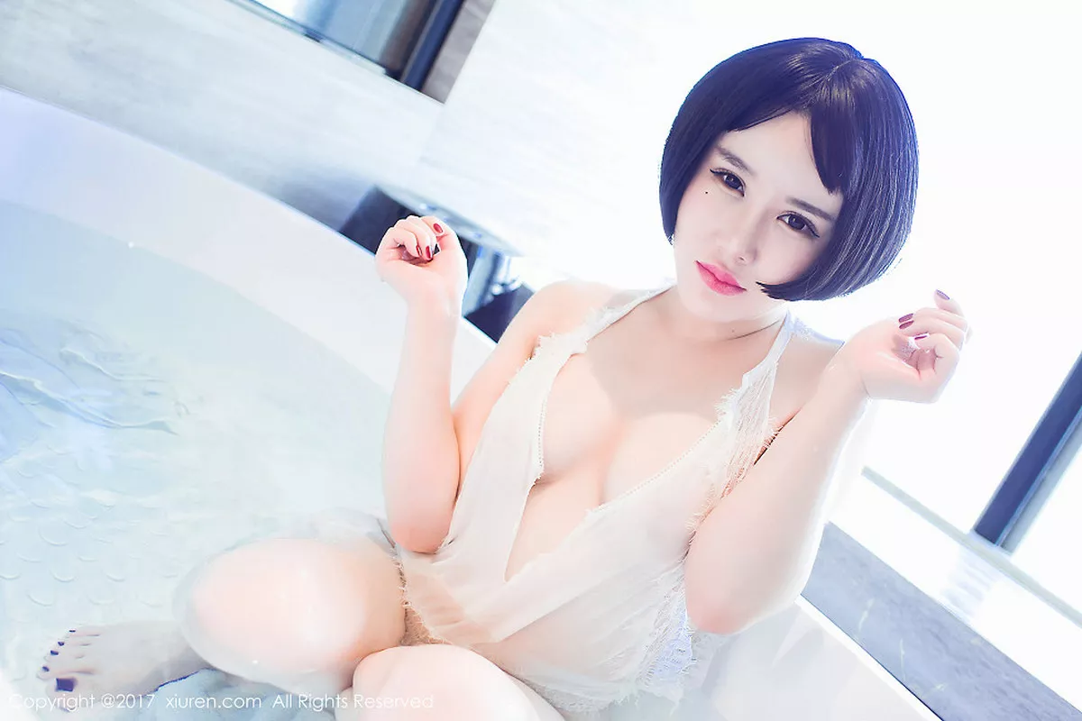 秀人集.com_[XiuRen秀人网]No.770_短发嫩模佑熙白色蕾丝边情趣内衣浴缸里湿身诱惑写真56P