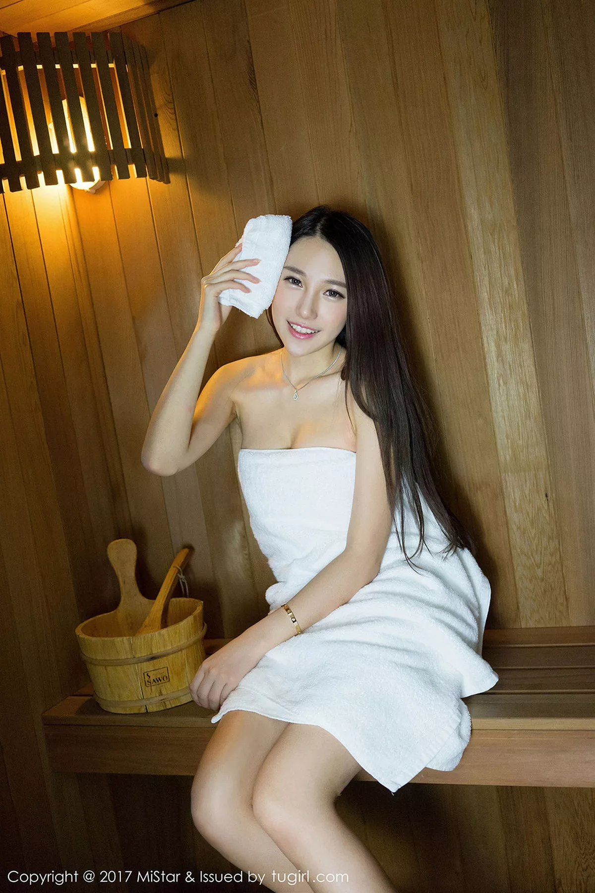 秀人集.com_[MiStar魅妍社]Vol.173_气质女神刘奕宁Lynn丽江旅拍黑色比基尼秀白嫩肌肤性感写真56P