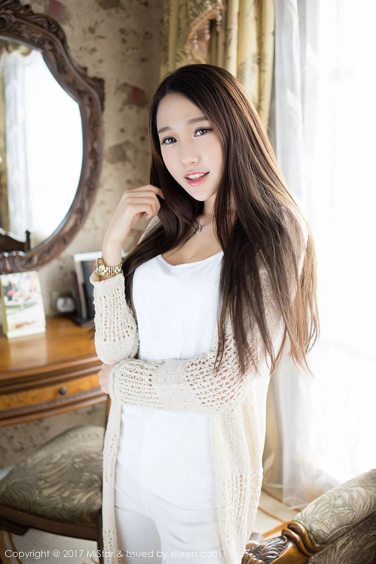 秀人集.com_[MiStar魅妍社]Vol.173_气质女神刘奕宁Lynn丽江旅拍黑色比基尼秀白嫩肌肤性感写真56P