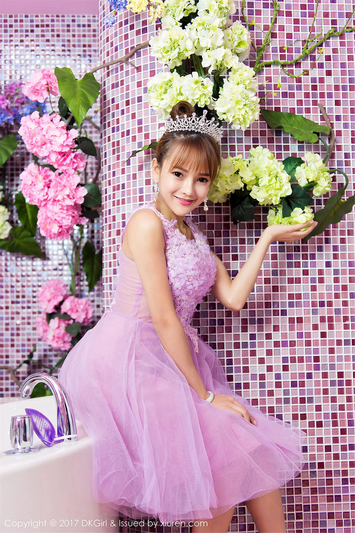 秀人集.com_[DKGirl御女郎]Vol.031_混血嫩模岑雨桥白色缕空连体内衣透视秀美乳撩人诱惑写真54P