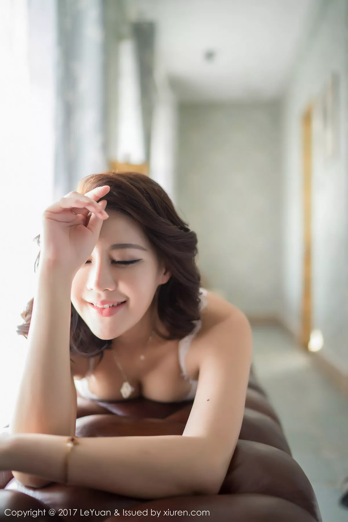 秀人集.com_[LeYuan星乐园]Vol.041_嫩模美希子白色蕾丝内衣秀美乳海边沙滩性感比基尼写真50P