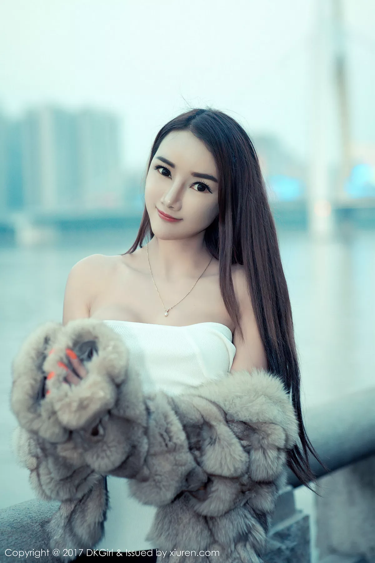 秀人集.com_[DKGirl御女郎]Vol.030_嫩模婕西儿jessie羊城旅拍高挑身材性感内衣秀豪乳写真54P