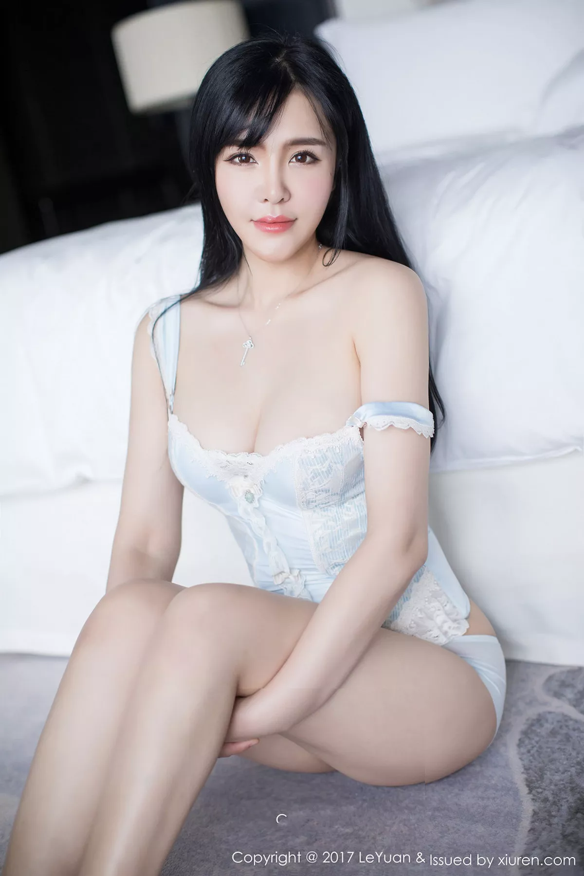 秀人集.com_[LeYuan星乐园]Vol.045_女神刘钰儿居家蓝色吊带蕾丝睡裙秀傲人豪乳完美曲线写真37P