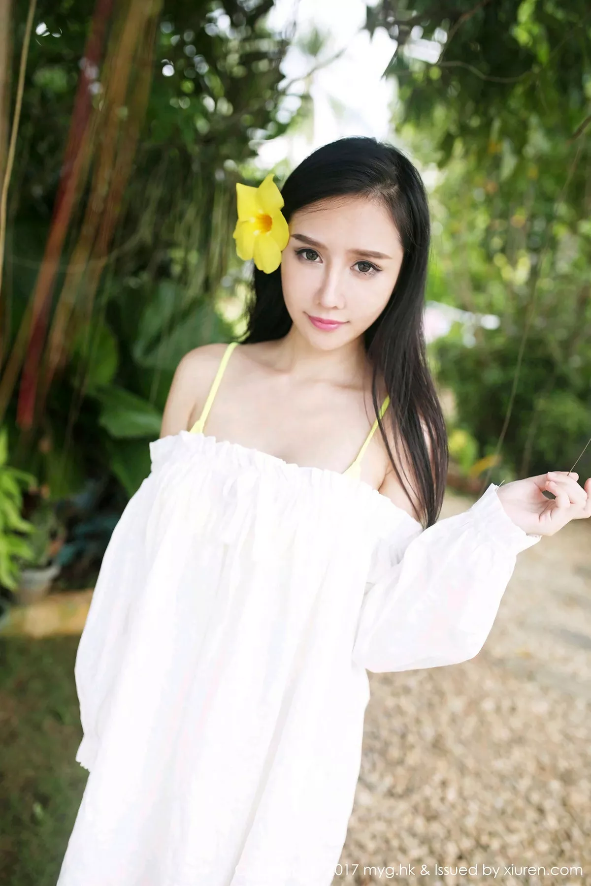 秀人集.com_[MyGirl美媛馆]Vol.260_嫩模女神于大乔薄荷岛旅拍黄色比基尼湿身秀美乳诱惑写真48P