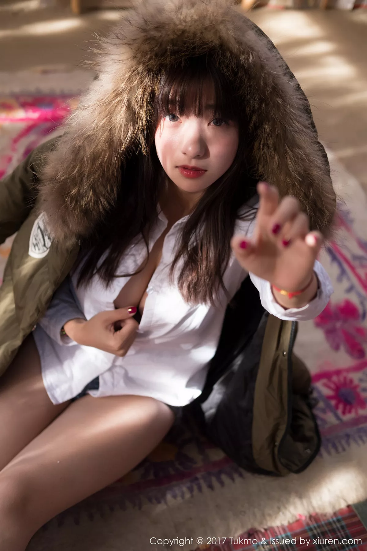 秀人集.com_[Tukmo兔几盟]Vol.103_嫩模球球沙漠之旅军大衣下的白衬衣黑色内衣完美身材写真42P