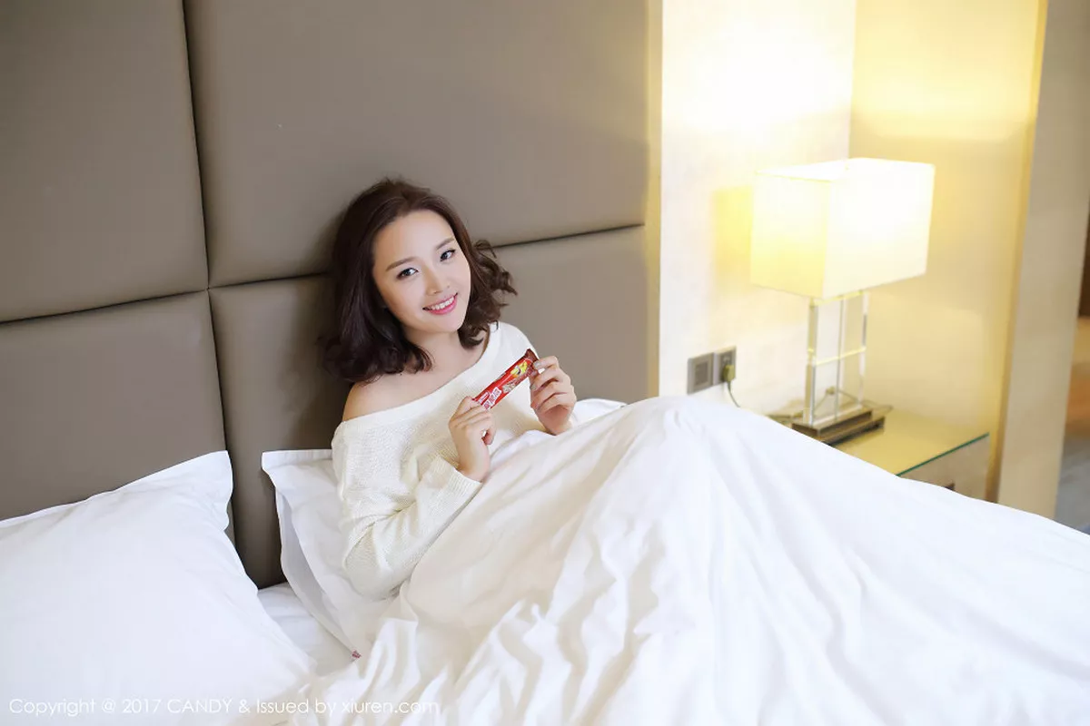 秀人集.com_[Candy糖果画报]Vol.033_嫩模王诗琪黑色蕾丝内衣秀完美身材白嫩美乳诱惑写真45P