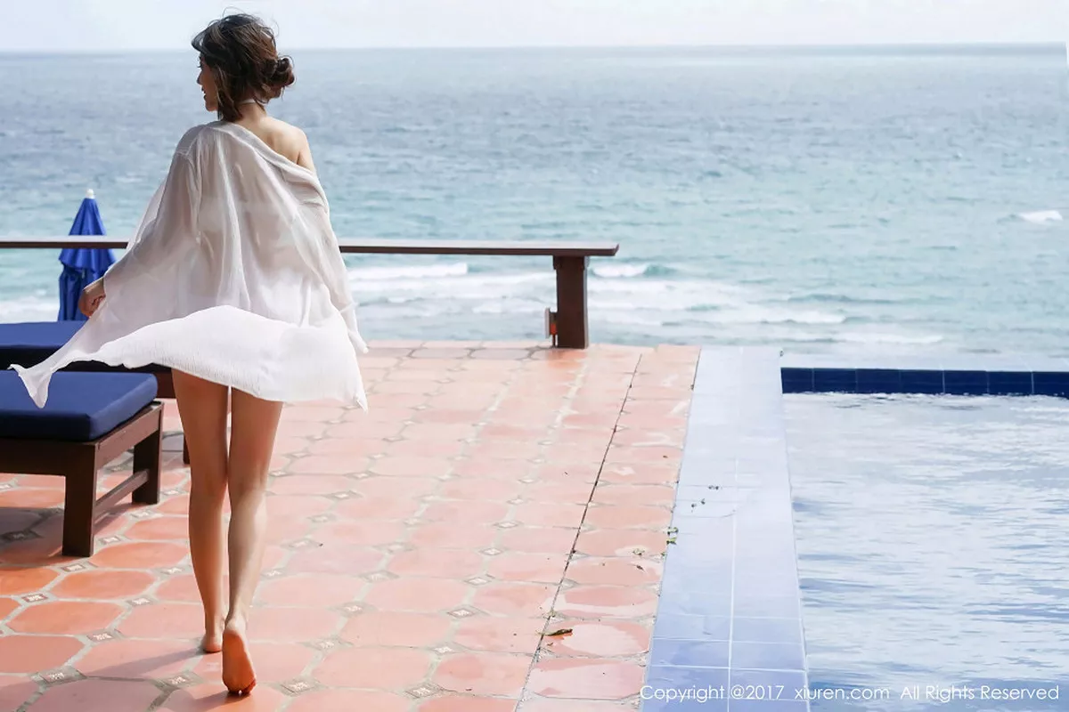 秀人集.com_[XiuRen秀人网]No.814_嫩模兜豆靓Youlina长滩旅拍户外沙滩内衣清爽迷人写真50P