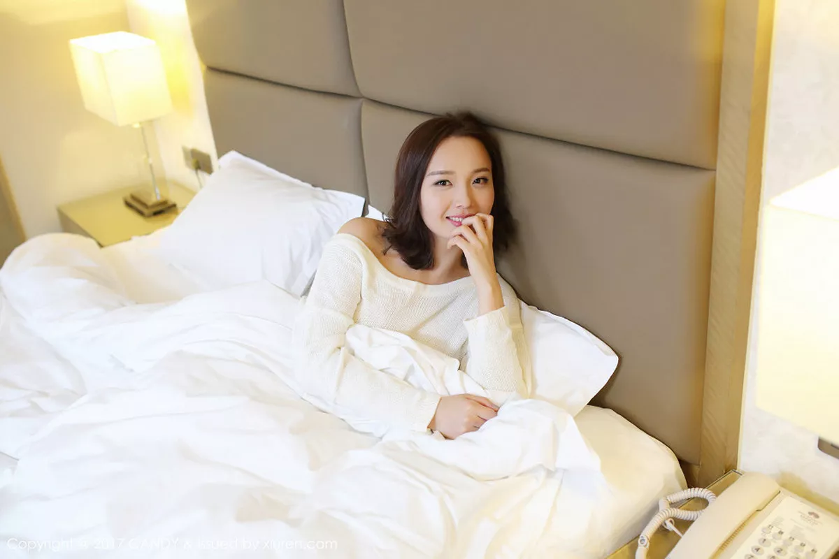 秀人集.com_[Candy糖果画报]Vol.033_嫩模王诗琪黑色蕾丝内衣秀完美身材白嫩美乳诱惑写真45P