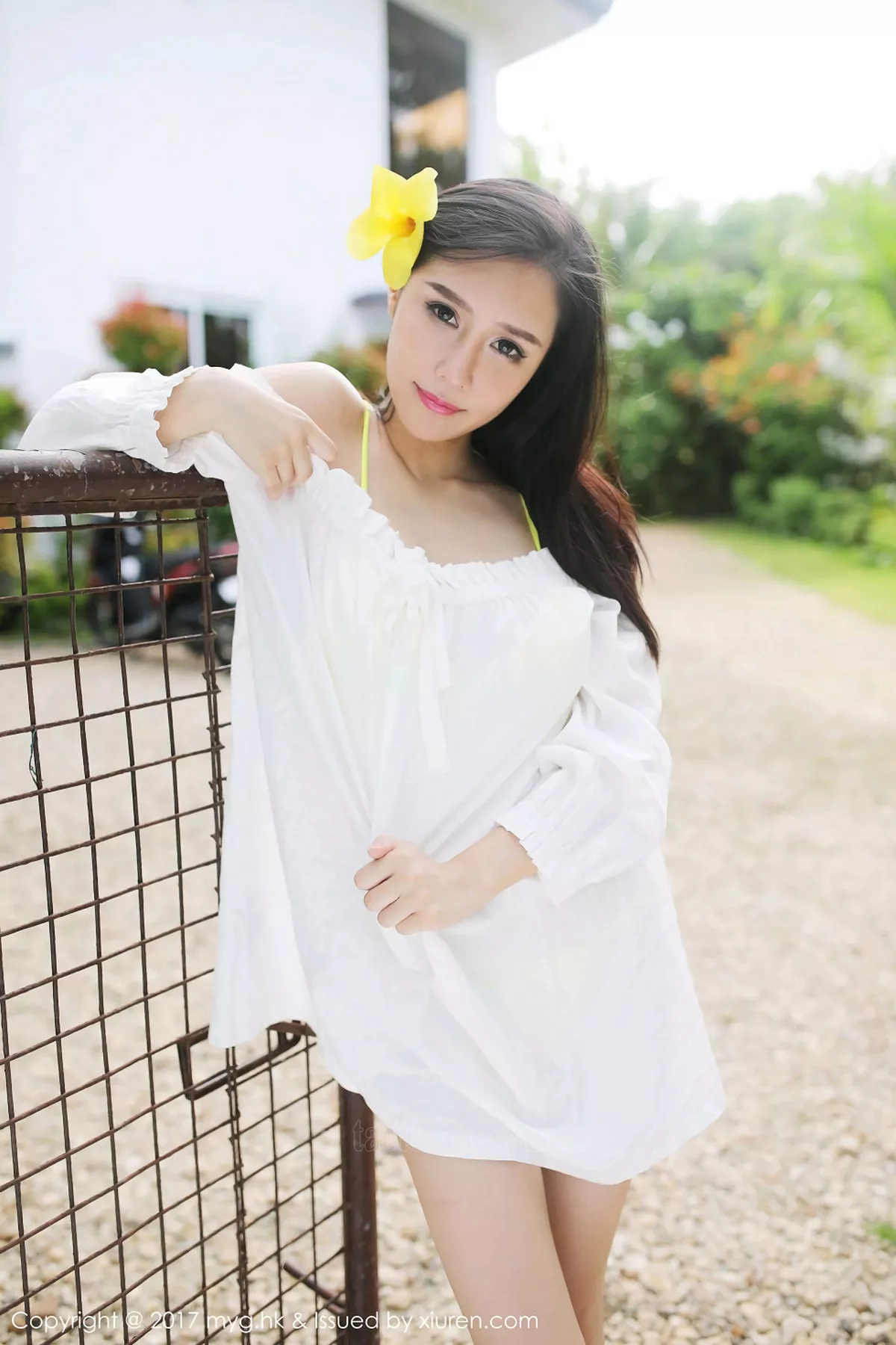 秀人集.com_[MyGirl美媛馆]Vol.260_嫩模女神于大乔薄荷岛旅拍黄色比基尼湿身秀美乳诱惑写真48P