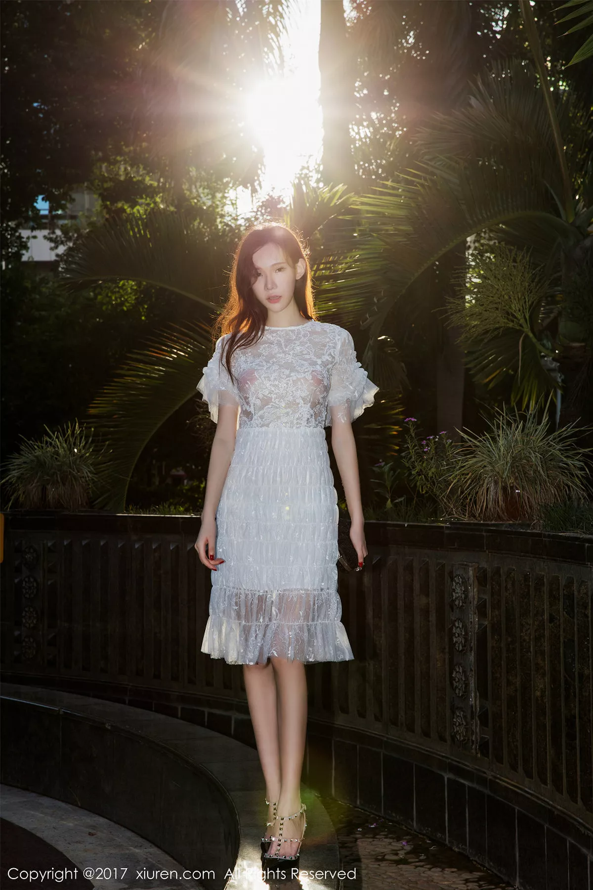 秀人集.com_[XiuRen秀人网]No.826_嫩模萌琪琪Irene性感红色比基尼加白色透视薄纱裙写真57P