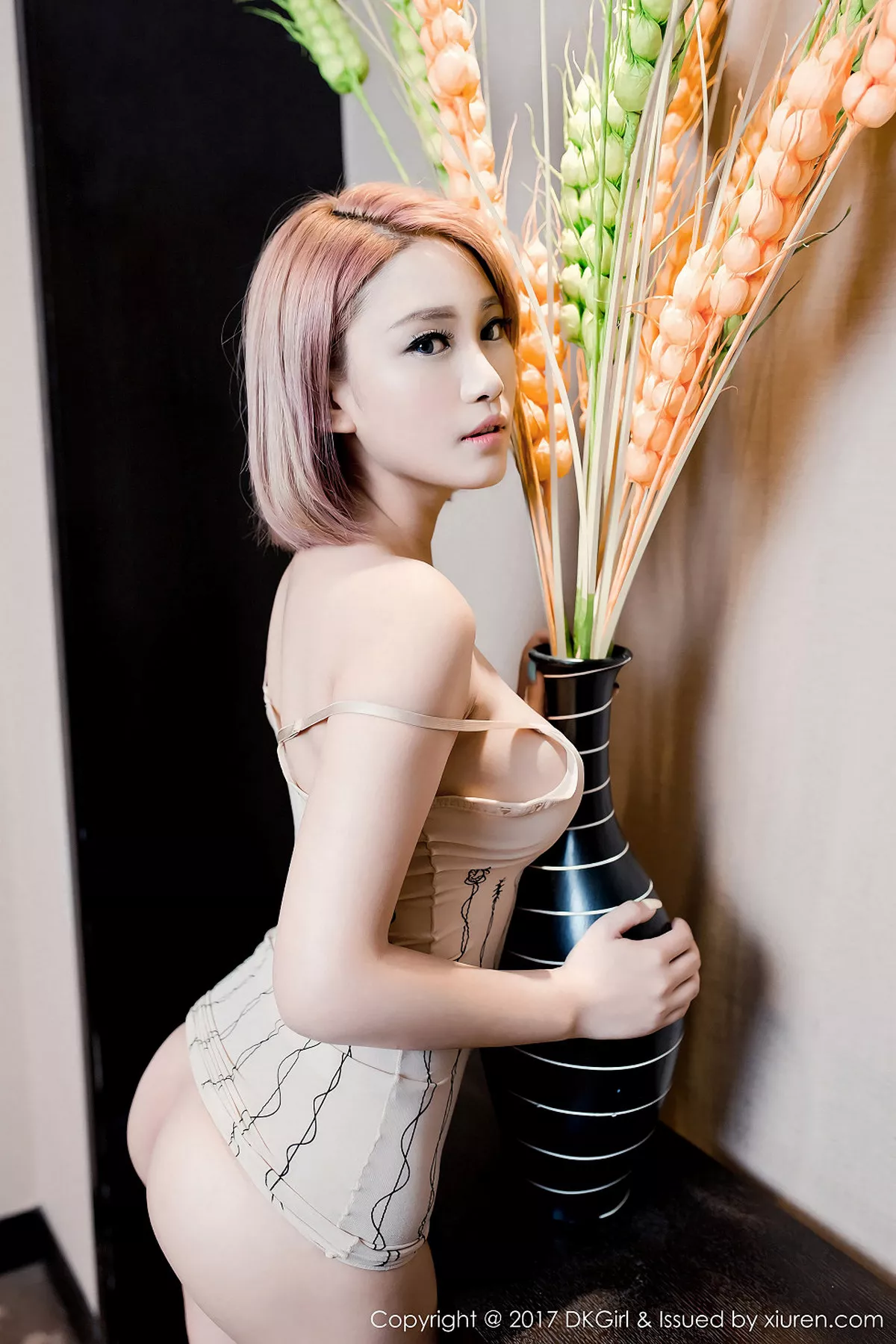 秀人集.com_[DKGirl御女郎]Vol.045_美女萌宝儿BoA居家木桶泡泡浴大尺度露豪乳致命诱惑写真55P