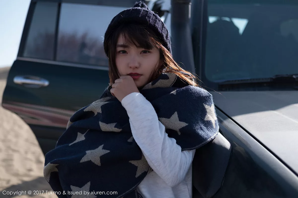 秀人集.com_[Tukmo兔几盟]Vol.105_嫩模球球沙漠之旅第三套万般风情绕眉梢可爱迷人写真40P