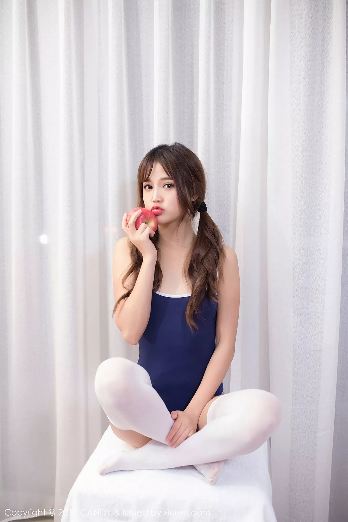 秀人集.com_[Candy糖果画报]Vol.039_邻家妹子米璐居家粉色兔女郎高叉连体内衣完美诱惑写真38P