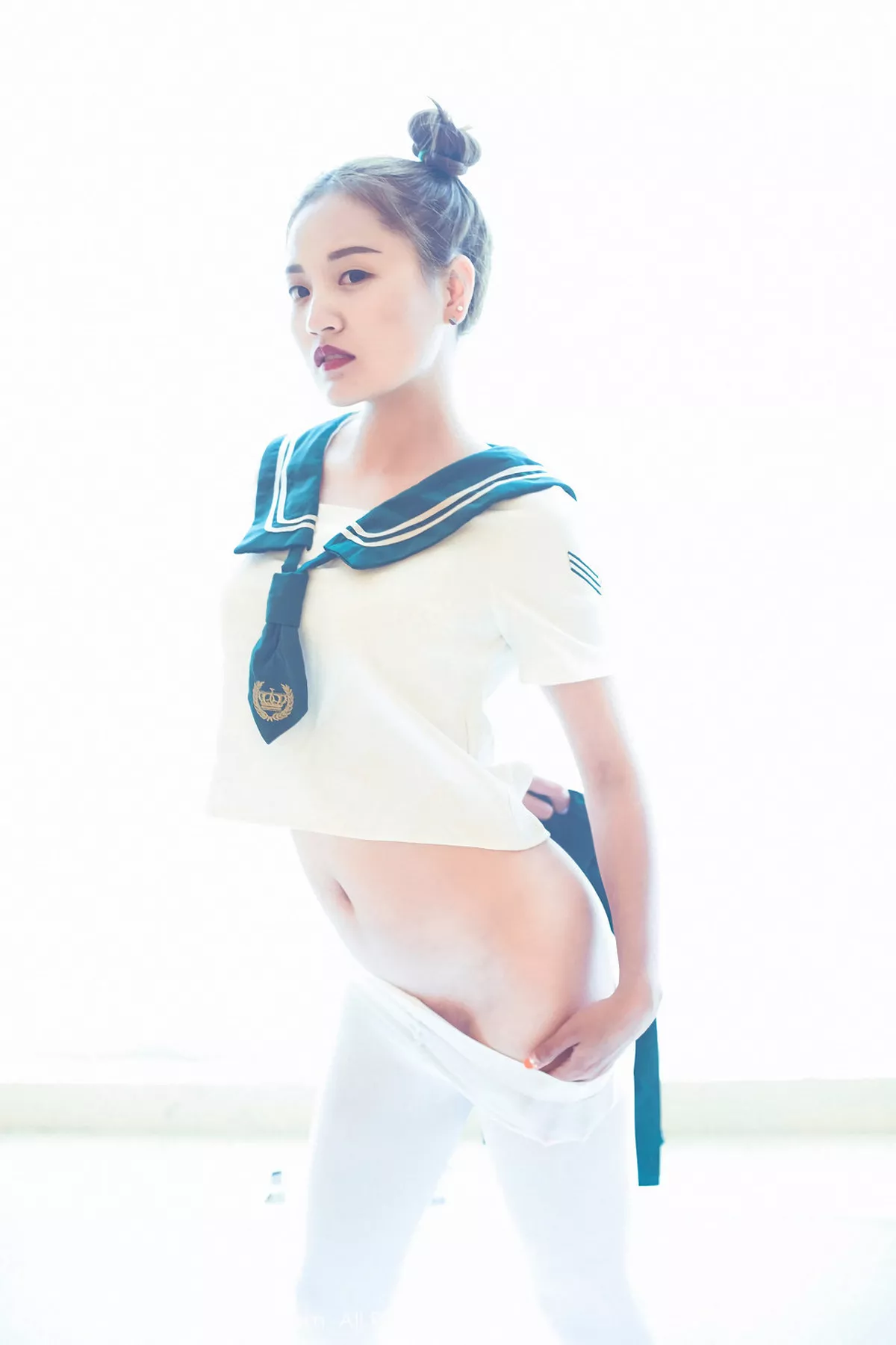 秀人集.com_[XiuRen秀人网]No.848_浑圆白皙美女外科TEL日系学生服全裸下身秀白嫩翘臀诱惑写真48P