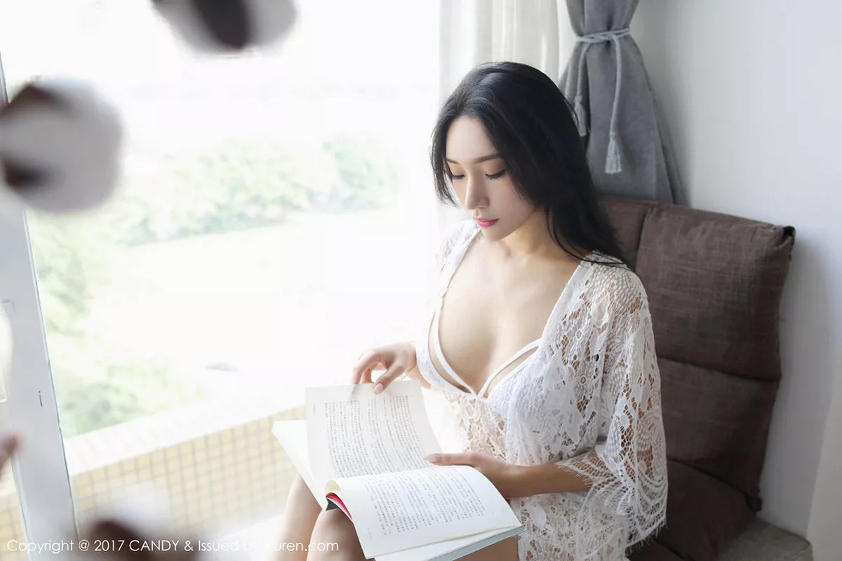 秀人集.com_[Candy糖果画报]Vol.045_嫩模小狐狸Sica私房白色半透内衣+黑色蕾丝情趣诱惑写真63P