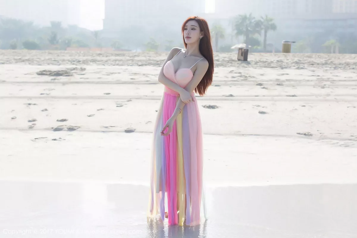 秀人集.com_[YouMi尤蜜荟]Vol.092_嫩模土肥圆矮挫穷海边沙滩清新唯美风彩色长裙性感写真44P