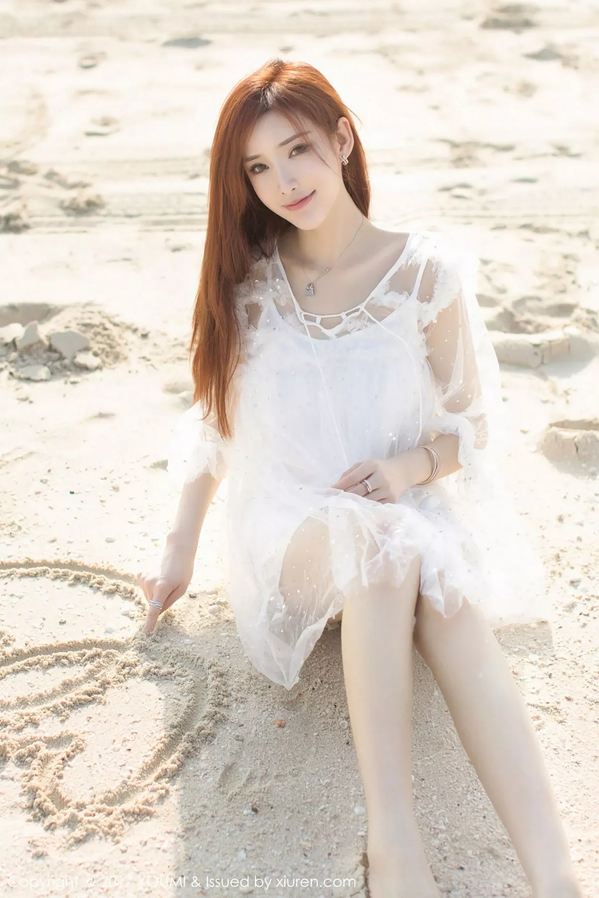 秀人集.com_[YouMi尤蜜荟]Vol.092_嫩模土肥圆矮挫穷海边沙滩清新唯美风彩色长裙性感写真44P