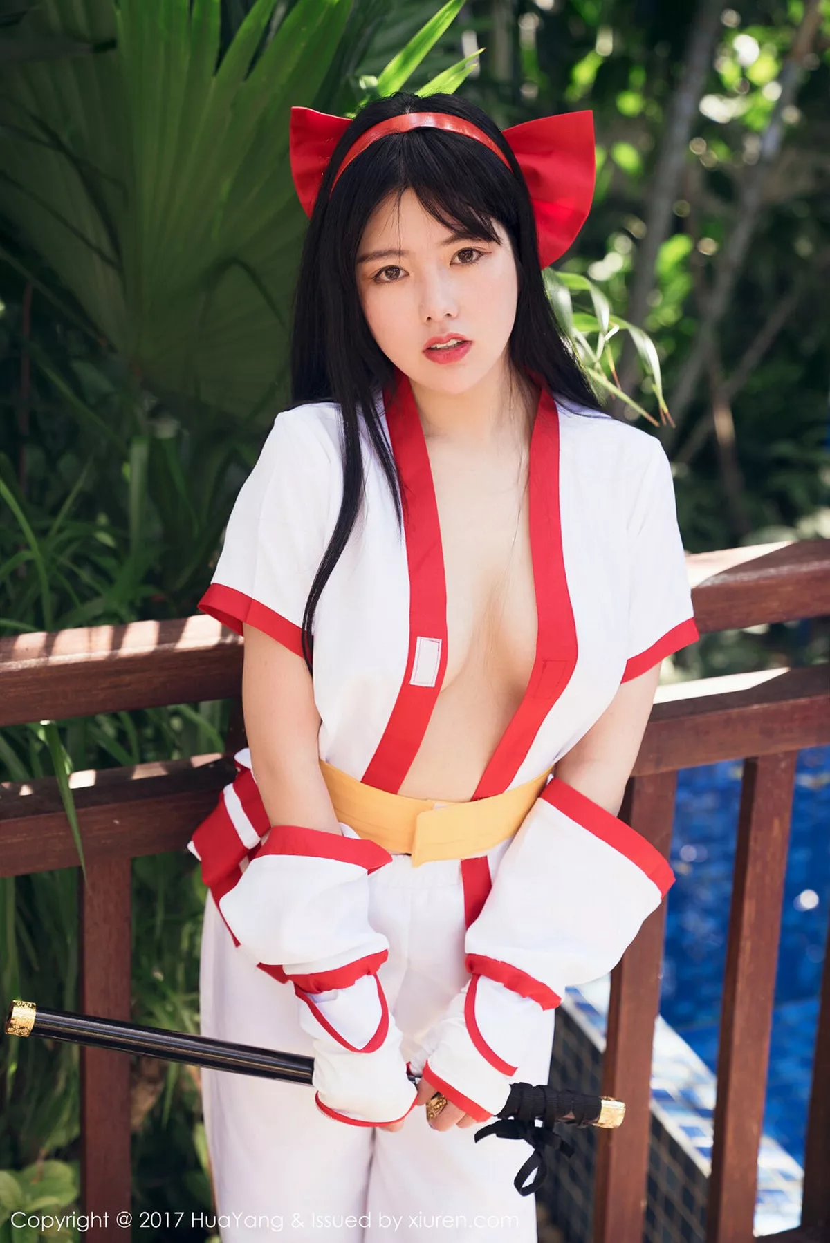 秀人集.com_[HuaYang花漾]Vol.018_女神娜露Selena三亚旅拍荣耀玩家最强福利泳池全裸诱惑写真40P