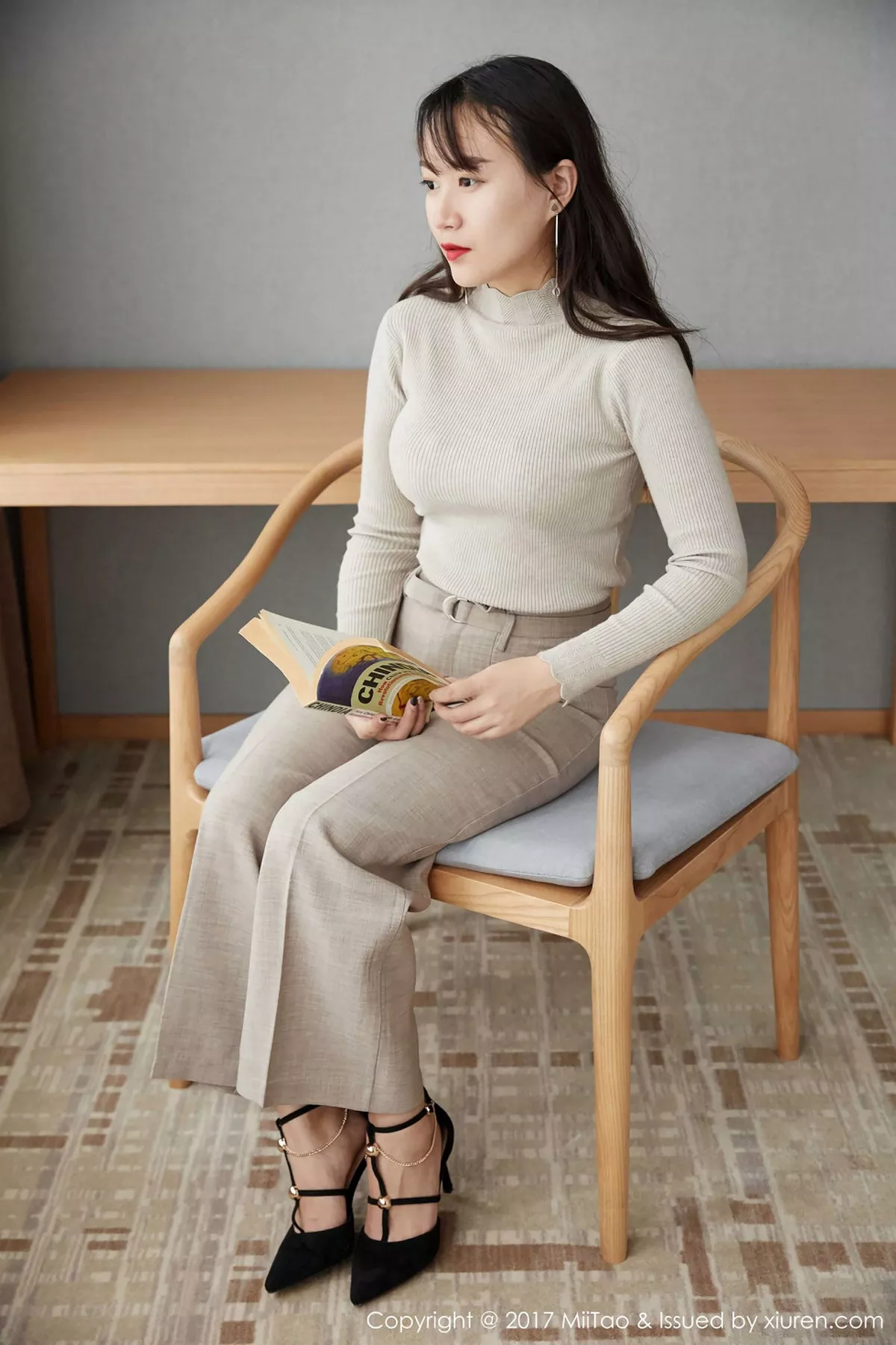 秀人集.com_[MiiTao蜜桃社]Vol.087_嫩模雯丽居家黑色开胸紧身衣秀豪乳全裸下身翘臀诱惑写真61P