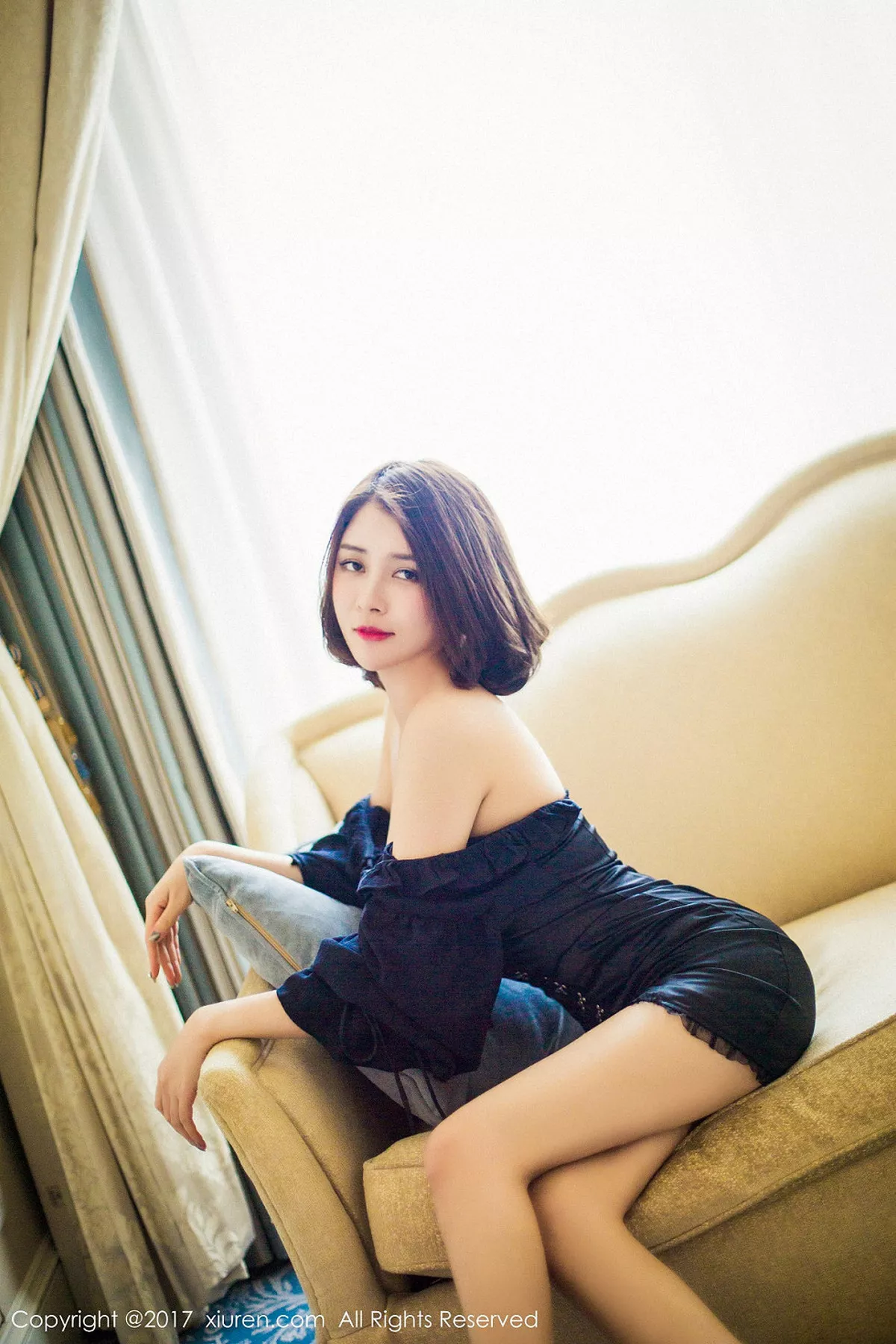 秀人集.com_[XiuRen秀人网]No.879_嫩模女神廿十黑色蕾丝睡裙秀完美身材浴室湿身诱惑写真48P