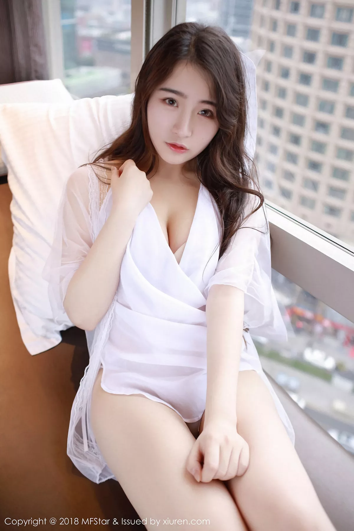 秀人集.com_[MFStar模范学院]Vol.116_嫩模宅兔兔白色薄纱透视秀白嫩肌肤丁字裤翘臀诱惑写真42P