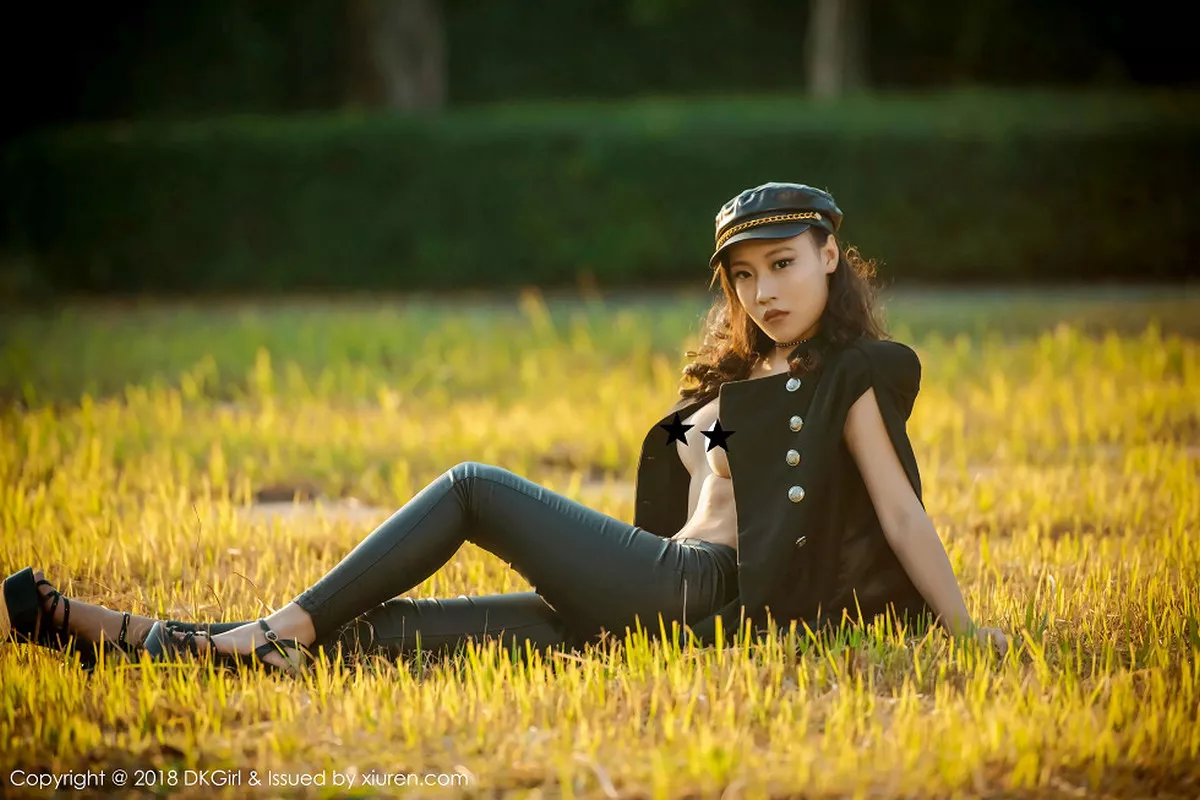 秀人集.com_[DKGirl御女郎]Vol.057_嫩模梦倩户外大尺度真空演绎豪乳美腿完美诱惑写真54P