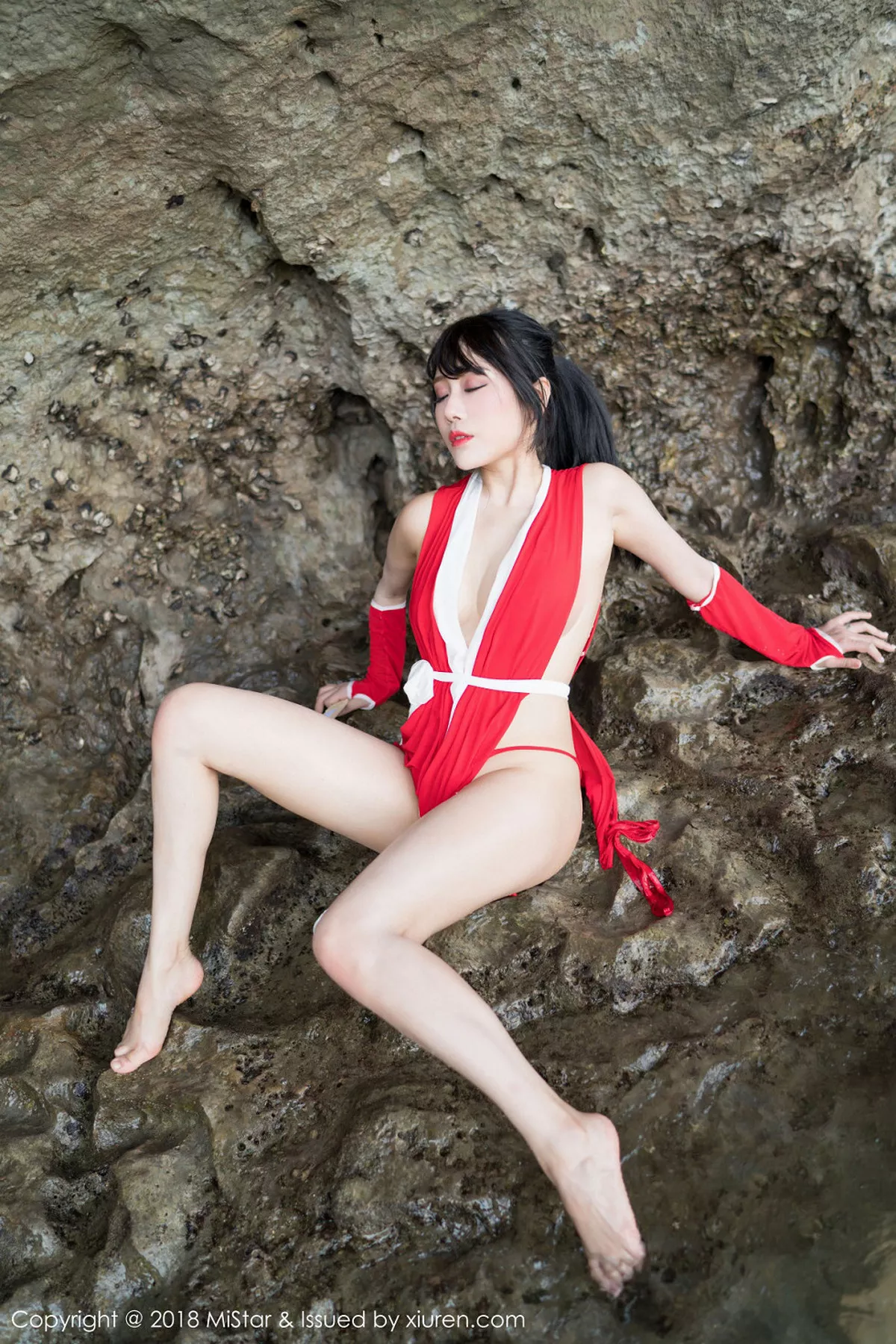 秀人集.com_[MiStar魅妍社]Vol.215_女神兜豆靓Youlina甲米旅拍外拍COS不知火舞热辣诱惑写真50P