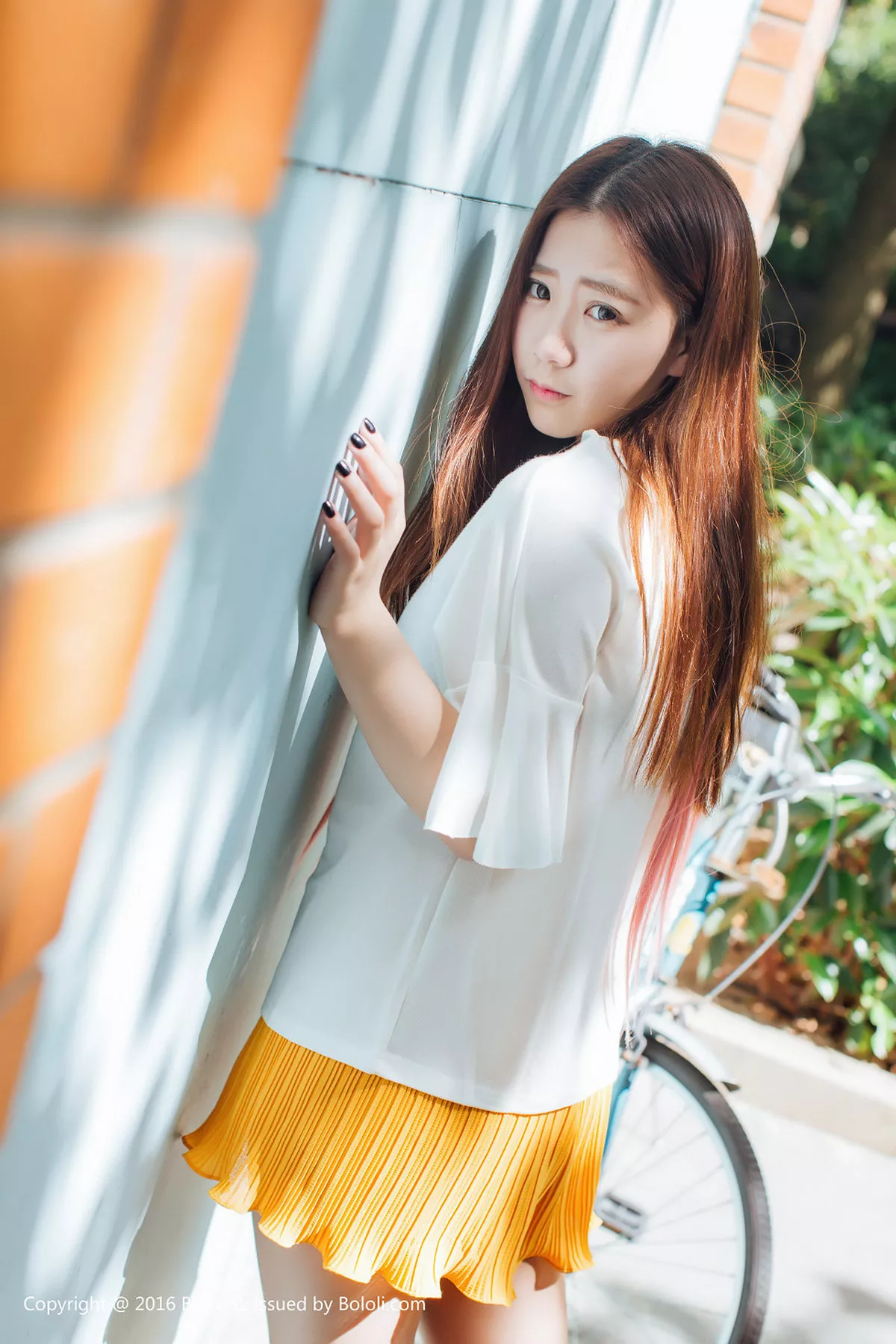 秀人集.com_[Tukmo兔几盟]Vol.109_清纯嫩模董成丽游乐园里白色短袖衫配黄色短裙清爽迷人写真40P