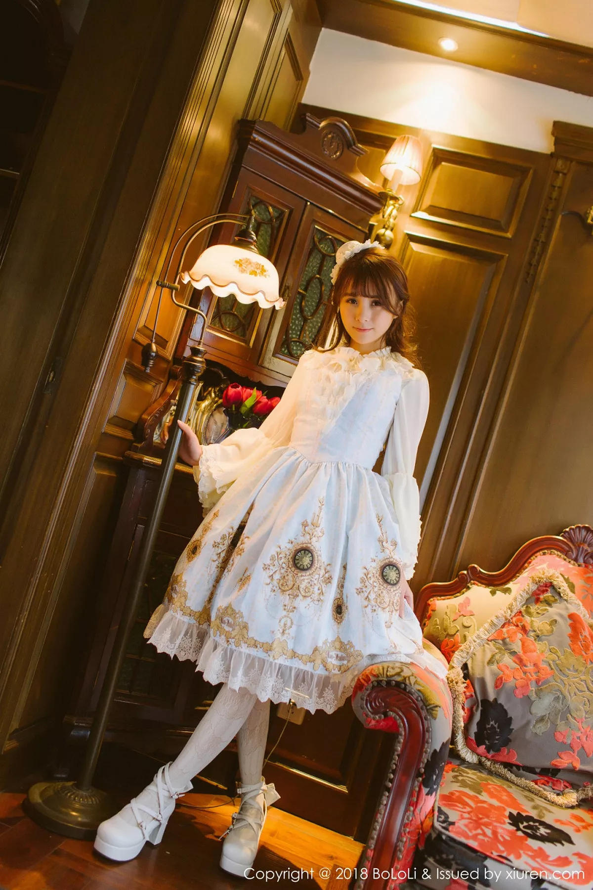 秀人集.com_[Tukmo兔几盟]Vol.113_嫩模夏美酱户外古典优雅洛丽塔系列+清纯可爱学生制服写真62P